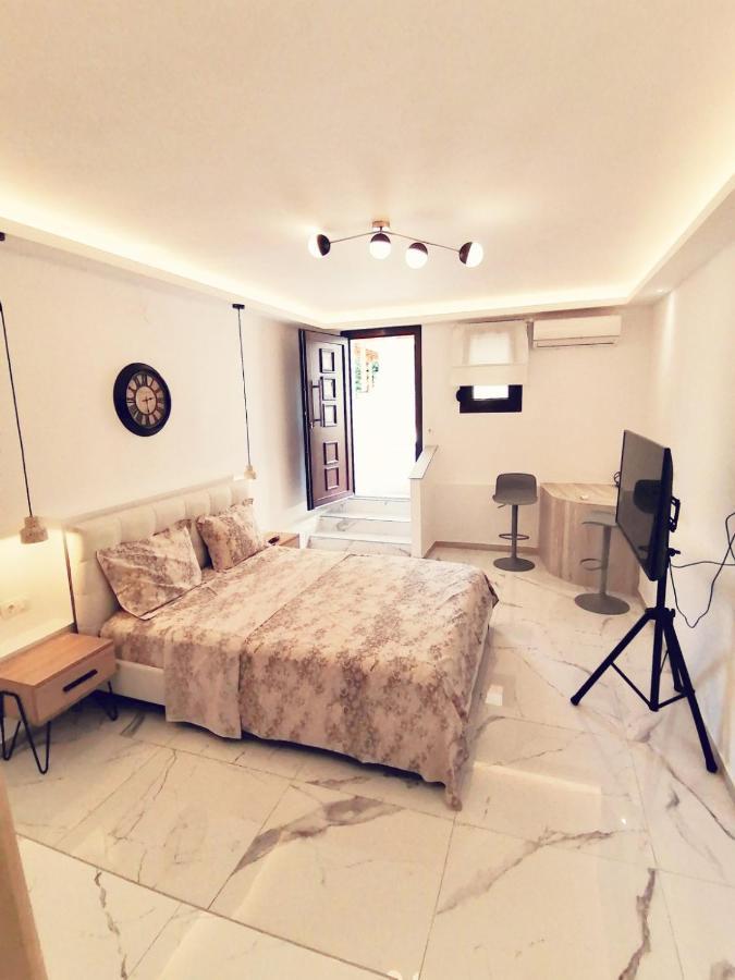 Ferienwohnung Theasis 3 Néos Marmarás Exterior foto